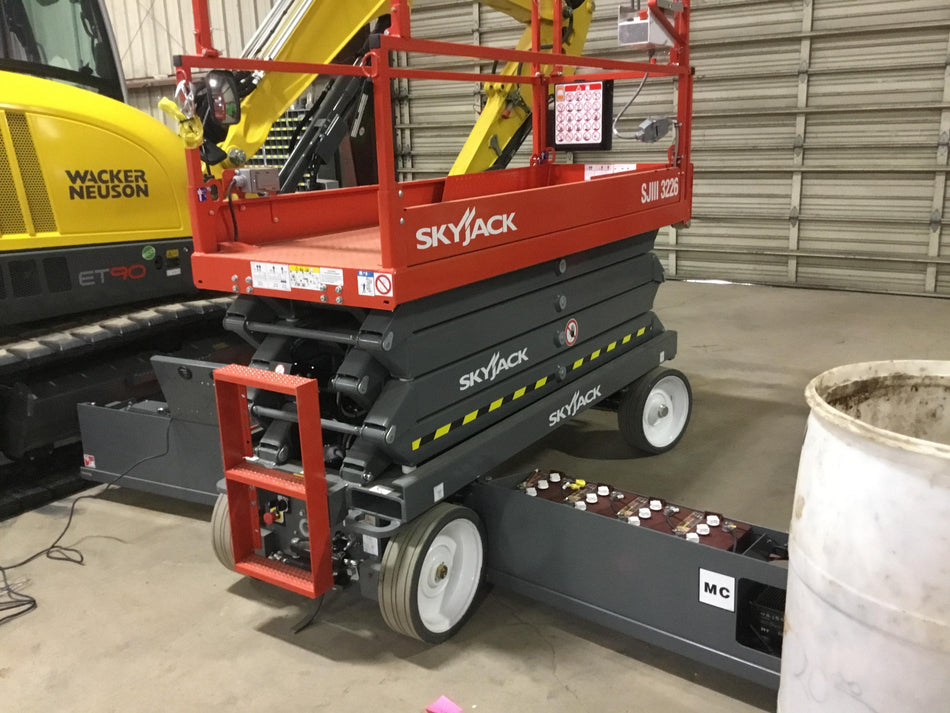 2017 Skyjack SJIII-3226 Skyjack SJ3226, Trojan Battery Set, Extended Warranty 5yr/5k hr