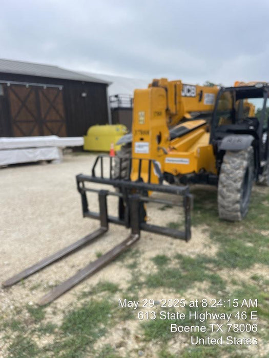 2019 JCB 509-42 Canopy, 74 HP, Solid Tires, STD Worklight, Beacon, Aux Hydraulics, Lifting Eye, Back up Alarm