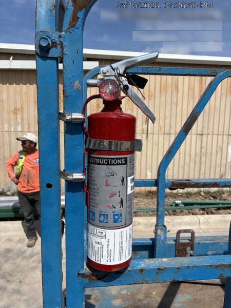 2017 Genie GS-1930 Genie GS-1930 Lift w/Fixed Rail and Chain Entry