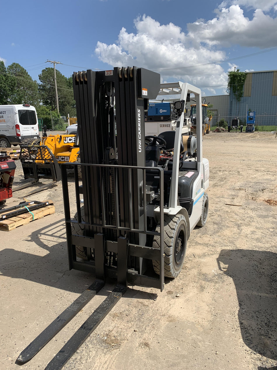 2022 UNICARRIER MUG1F2A30DV QUAD