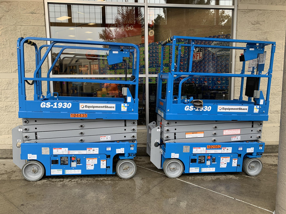 2020 Genie GS-1930 Solid Non Marking Tires, Beacon, Folding rails with half height swing gate, 800W Inverter