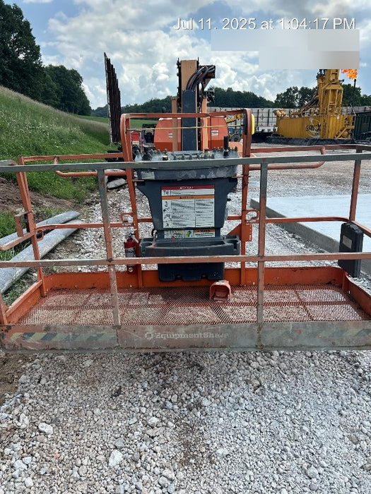 2019 JLG 860SJ