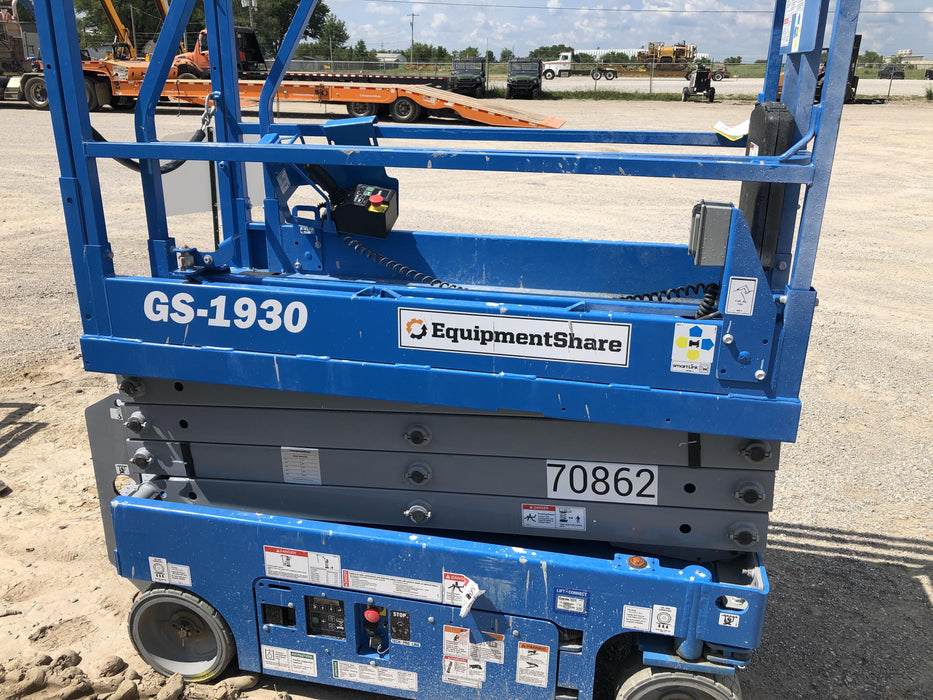 2020 Genie GS-1930 Fixed rails with chain entry gate - Pre A92.20