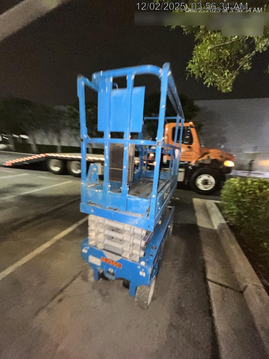 2020 Genie GS-1930 Solid Non Marking Tires, Beacon, Folding rails with half height swing gate, 800W Inverter