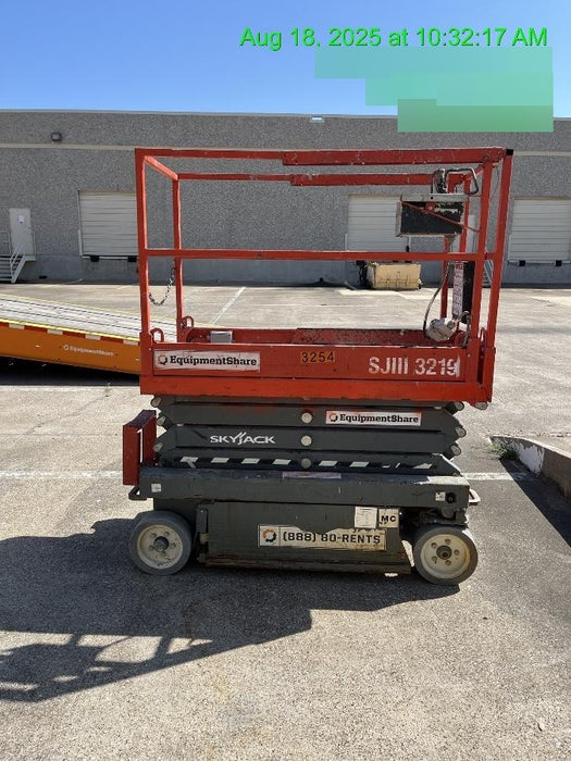 2017 Skyjack SJIII-3219 Skyjack SJ3219 Scissor Lift