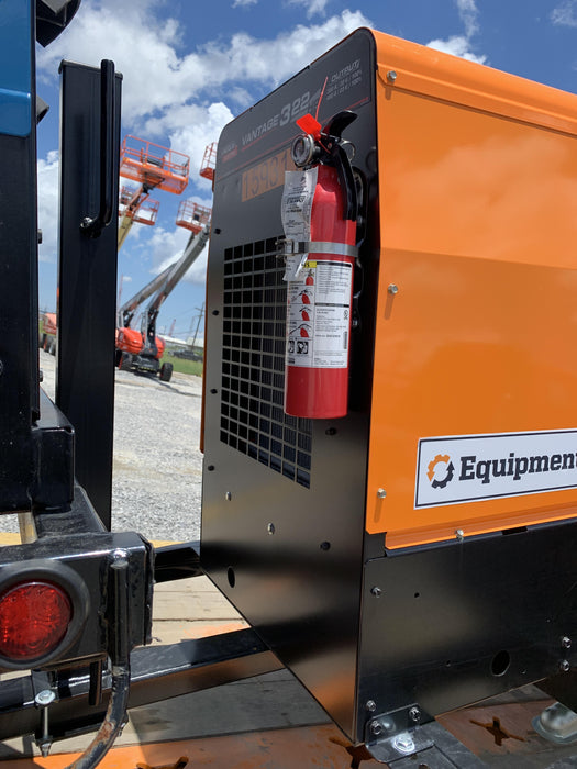 2021 Lincoln Electric Vantage 322 Vantage 322 Ready Pak 3 w/ Decals, ORANGE (includes trailer, cable rack, fender light kit) NO Telematics