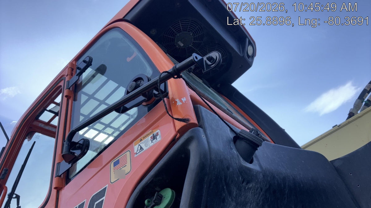 2021 JLG 1732