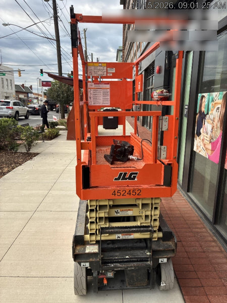 2024 JLG ES1932