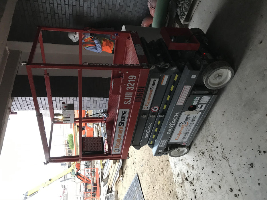 2018 SKYJACK SJIII-3219