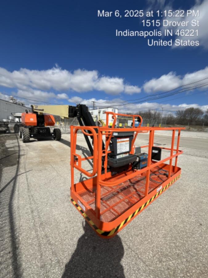 2024 JLG 860SJ