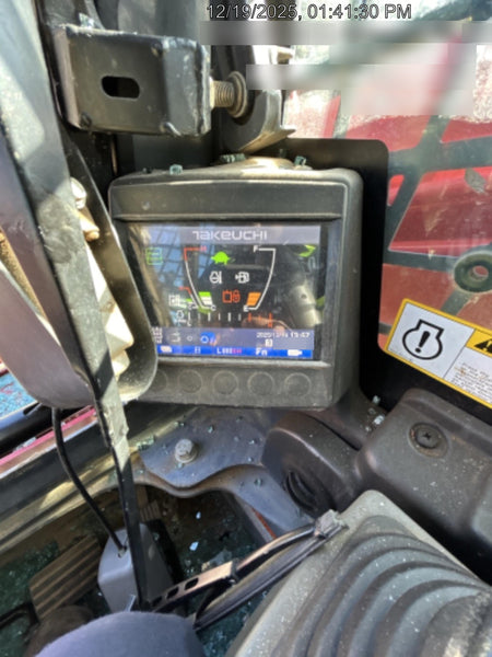 2022 TAKEUCHI TL8R2-CR