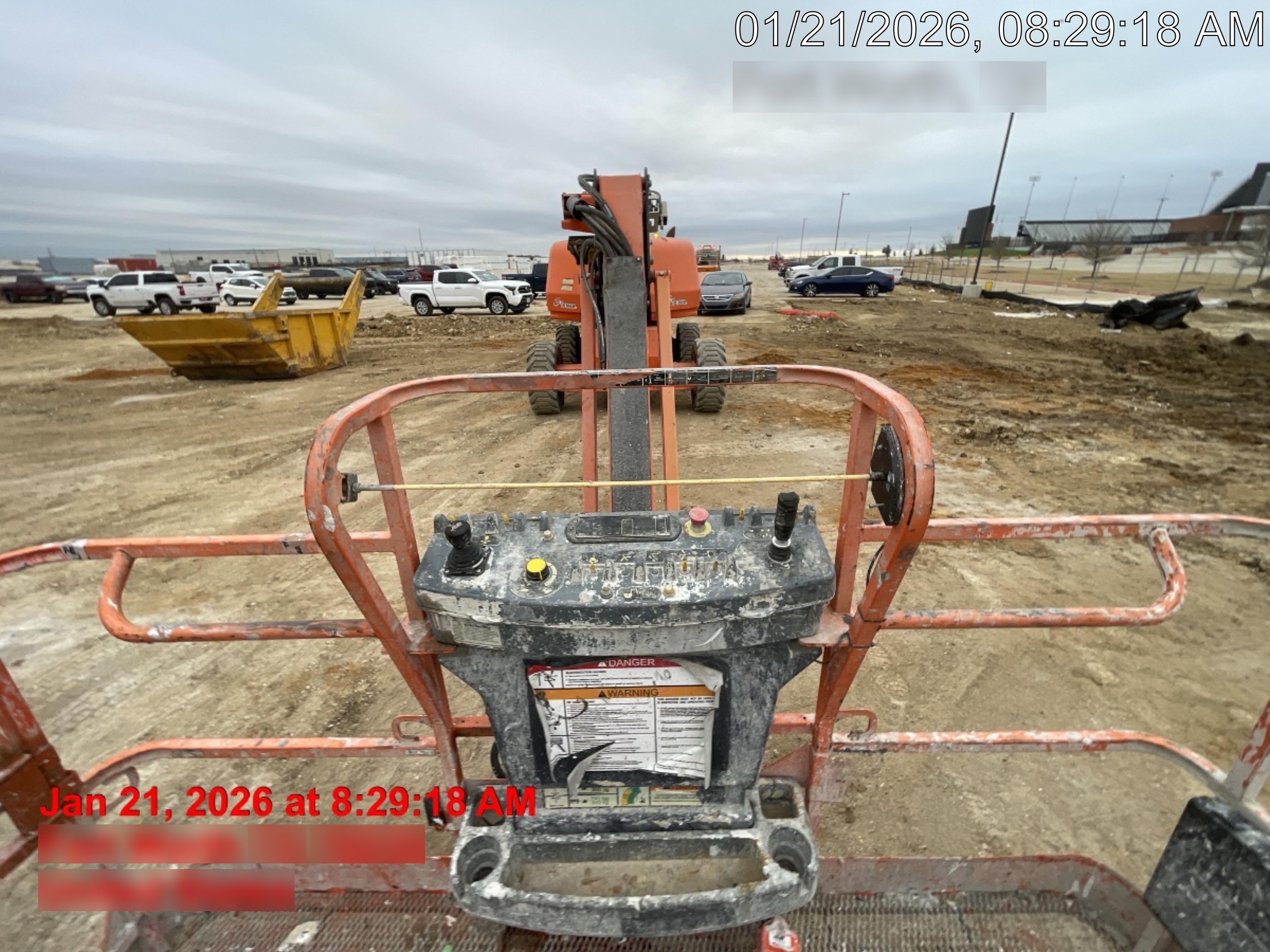 2023 JLG 660SJ