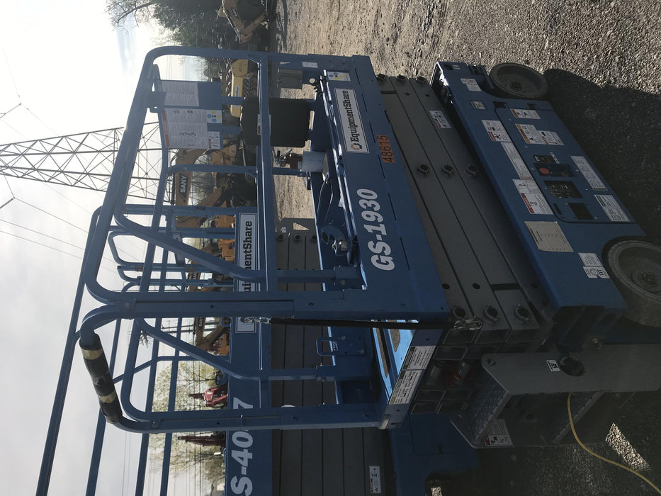 2019 Genie GS-1930 Fixed Rails with Chain Entry