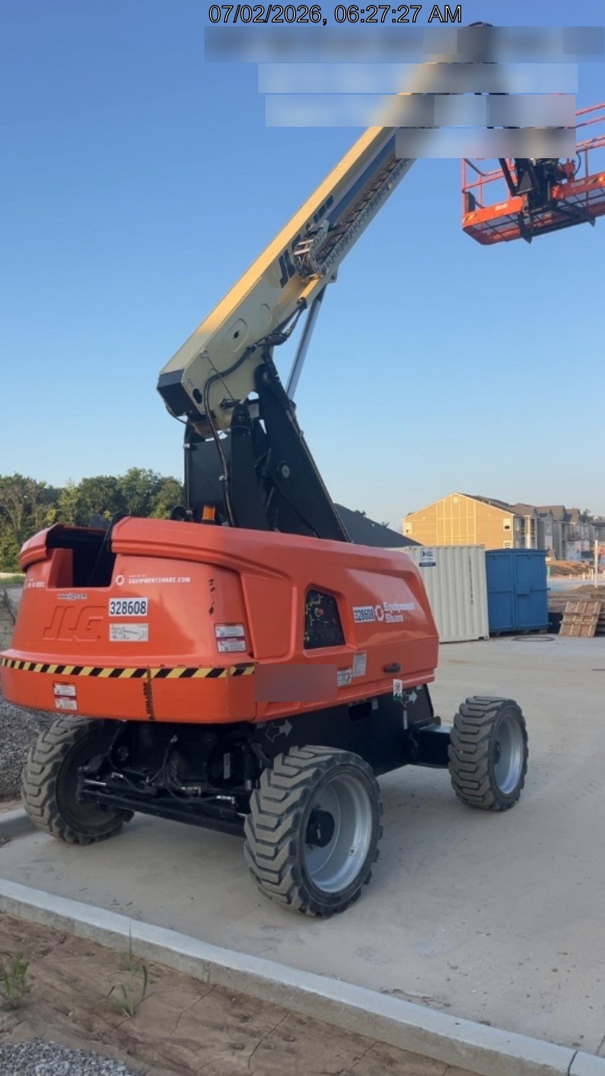 2023 JLG 660SJ