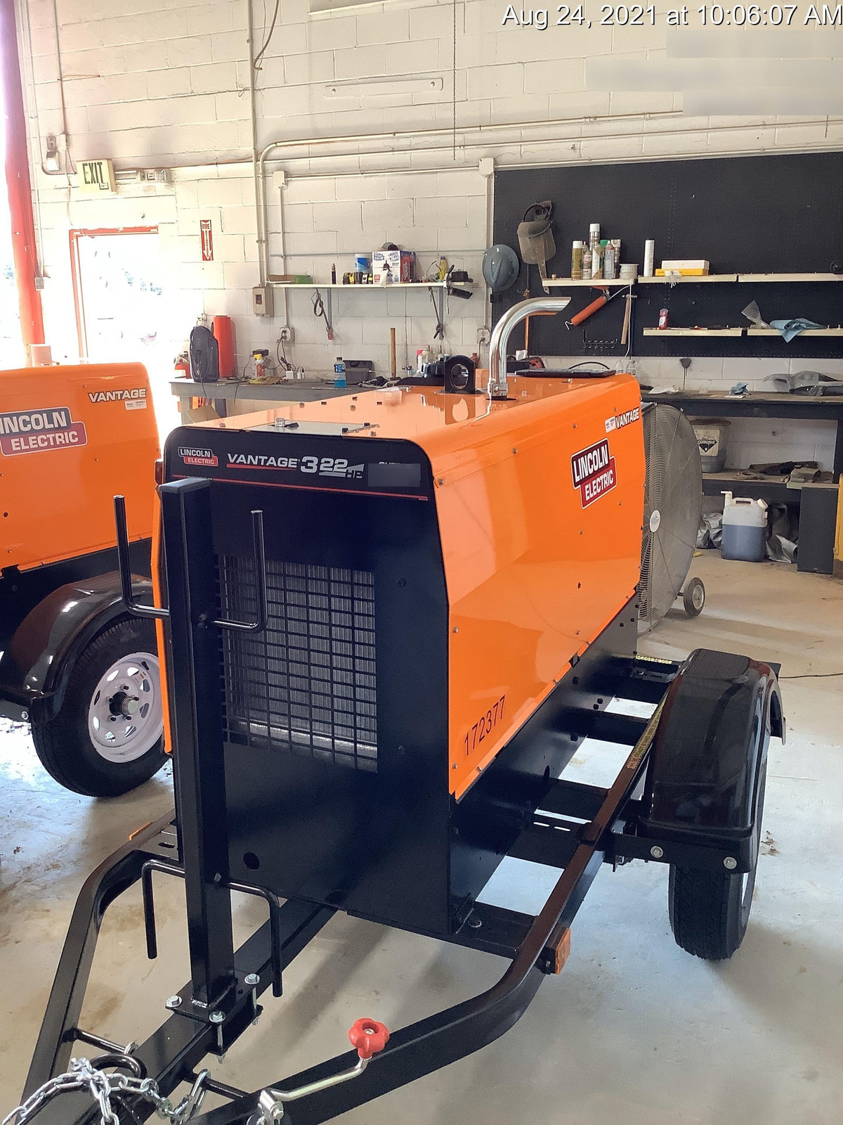2021 Lincoln Electric Vantage 322 Vantage 322 Ready Pak 3 w/ Decals, ORANGE (includes trailer, cable rack, fender light kit) NO Telematics