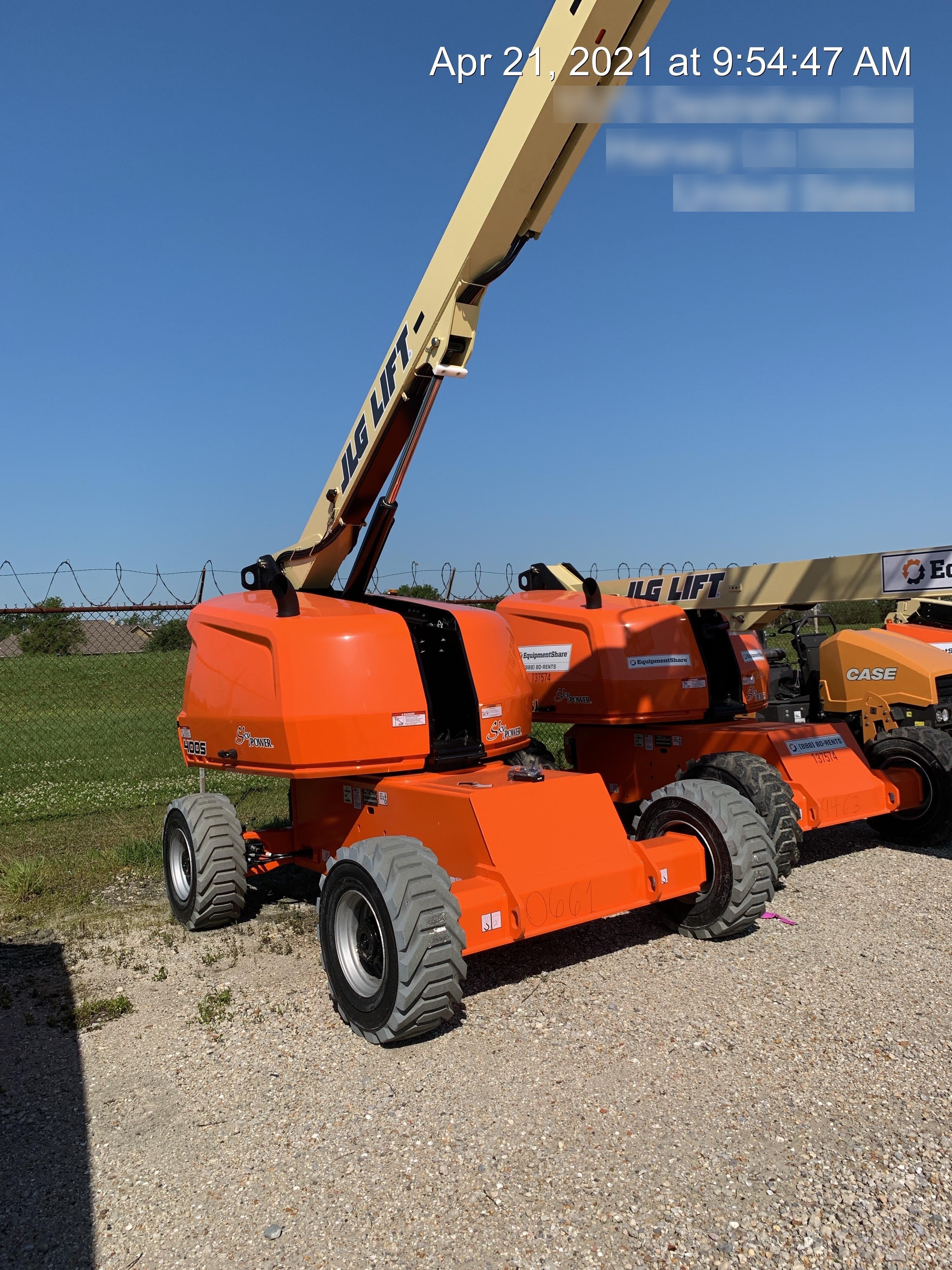 2021 JLG 400S