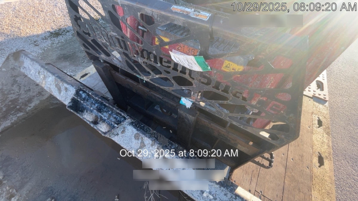 2020 EMKAY 48" Pallet Forks - Emkay