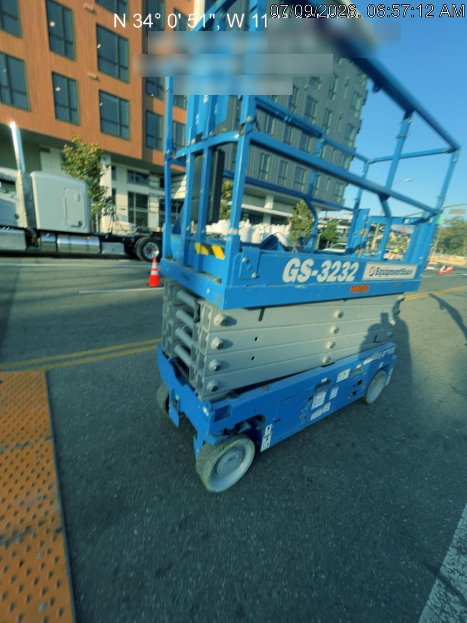 2022 GENIE GS-3232