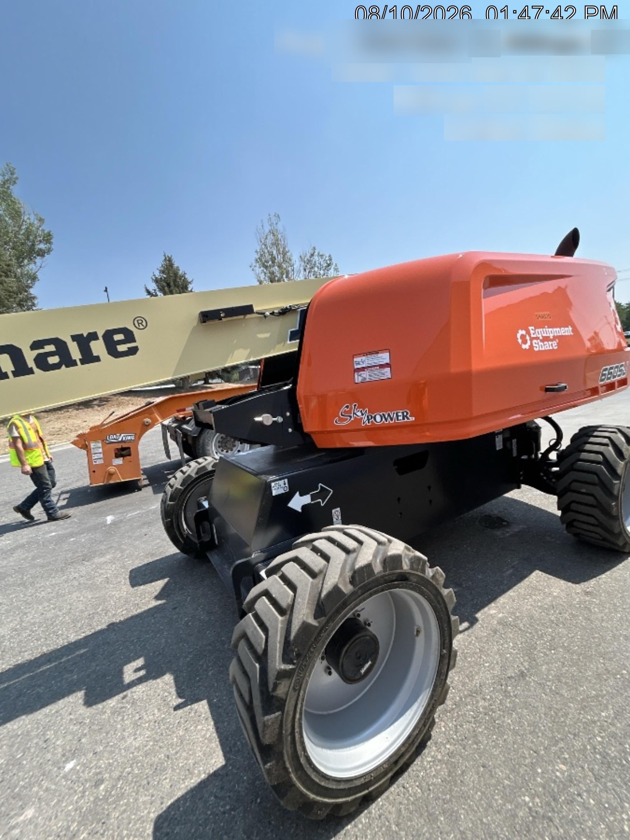 2025 JLG 660SJ