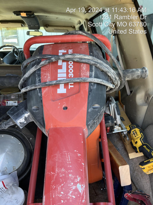 2020 HILTI TE 3000-AVR