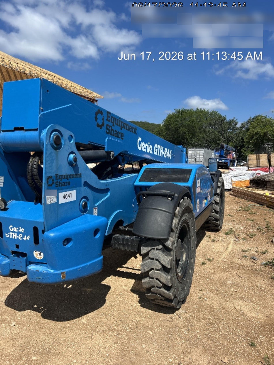 2017 GENIE GTH-844