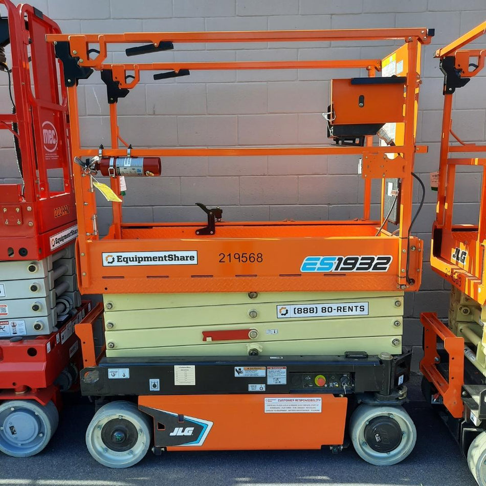 2022 JLG ES1932