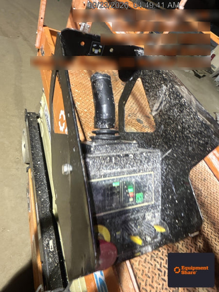 2022 JLG ES3246