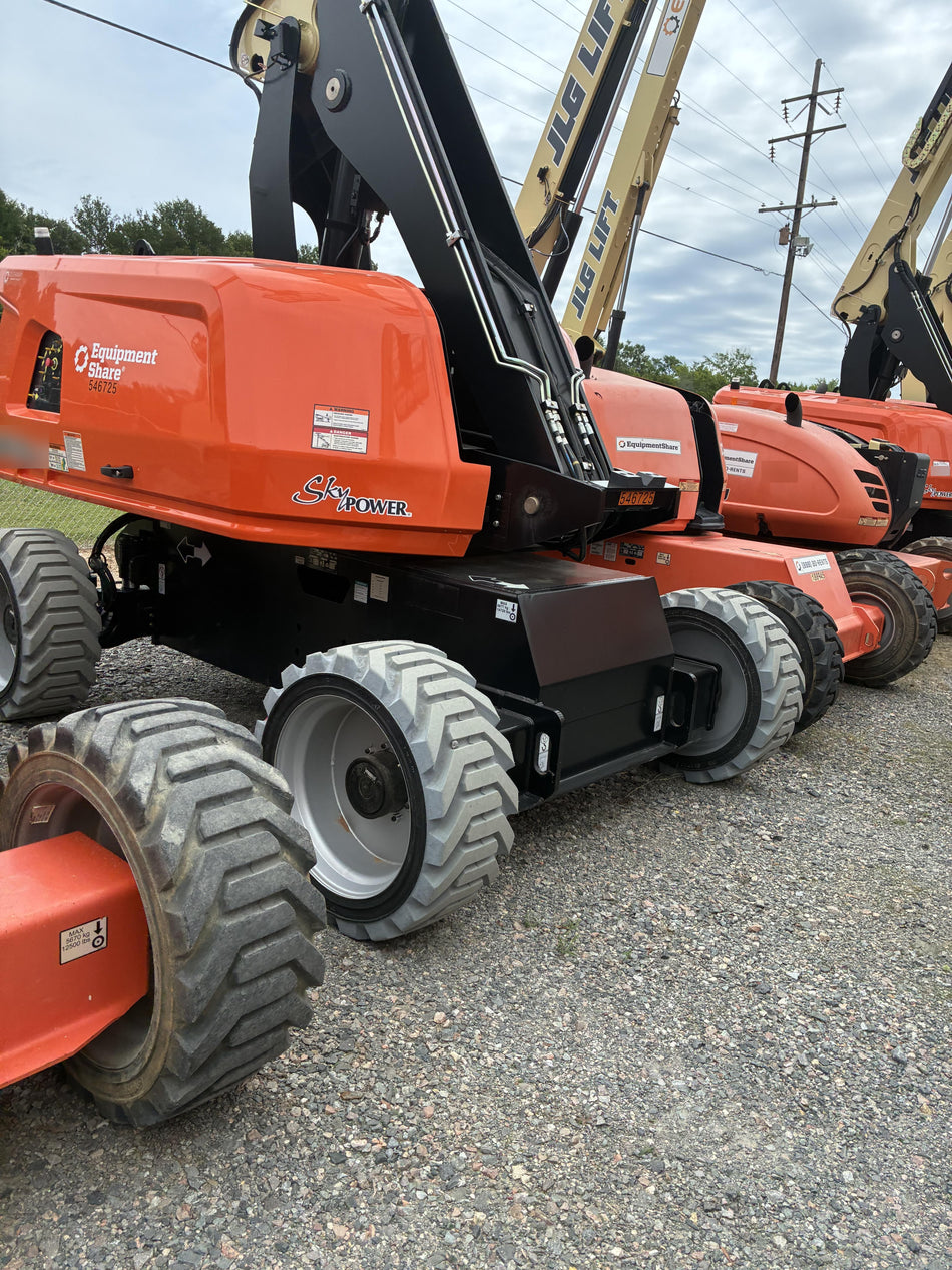2025 JLG 660SJ
