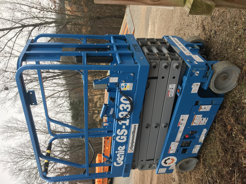 2018 Genie GS-1930 Genie GS-1930 w/Fixed Rail, Chain Entry