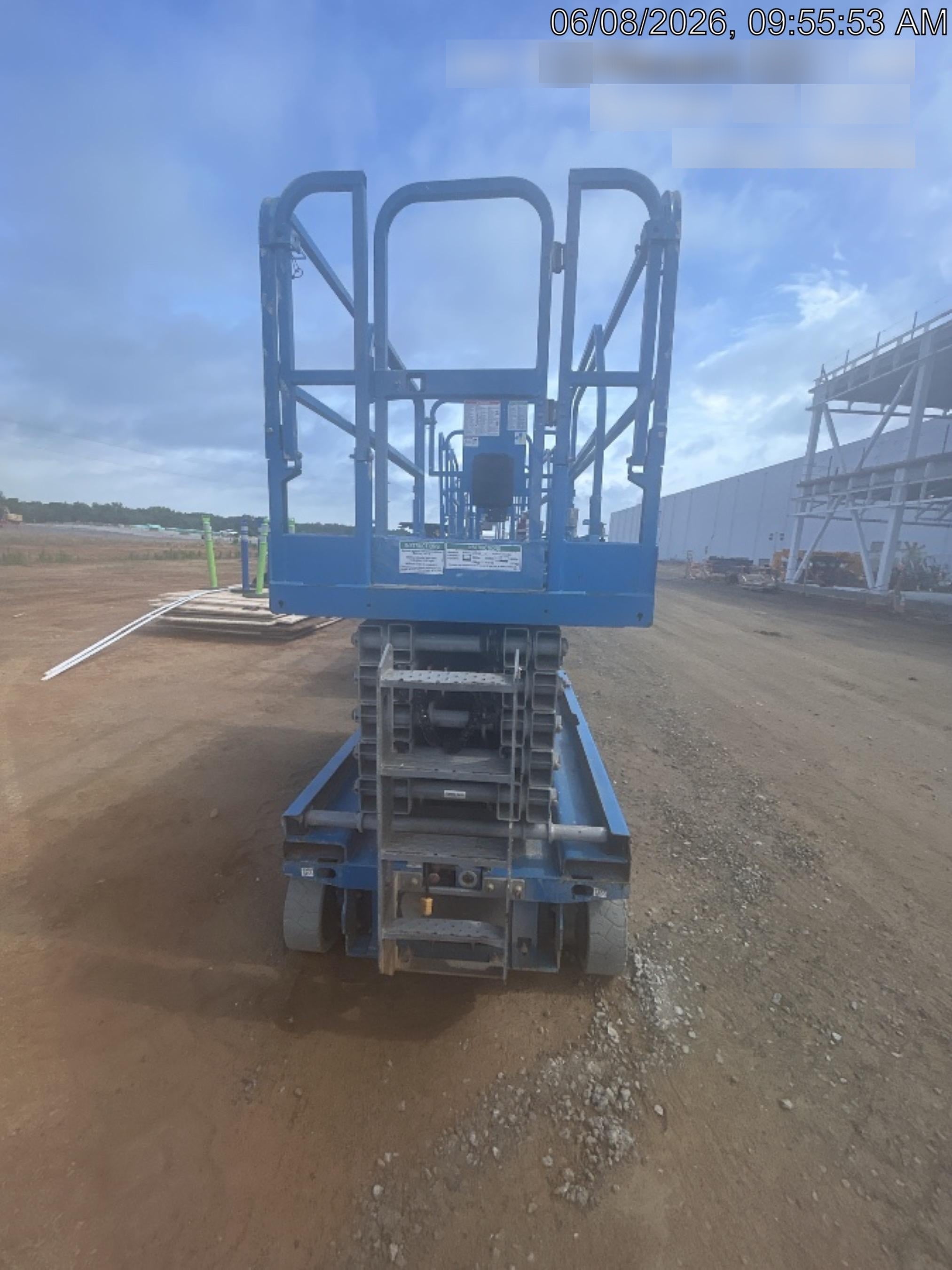 2019 Genie GS-4047 Folding rails with half height swing gate