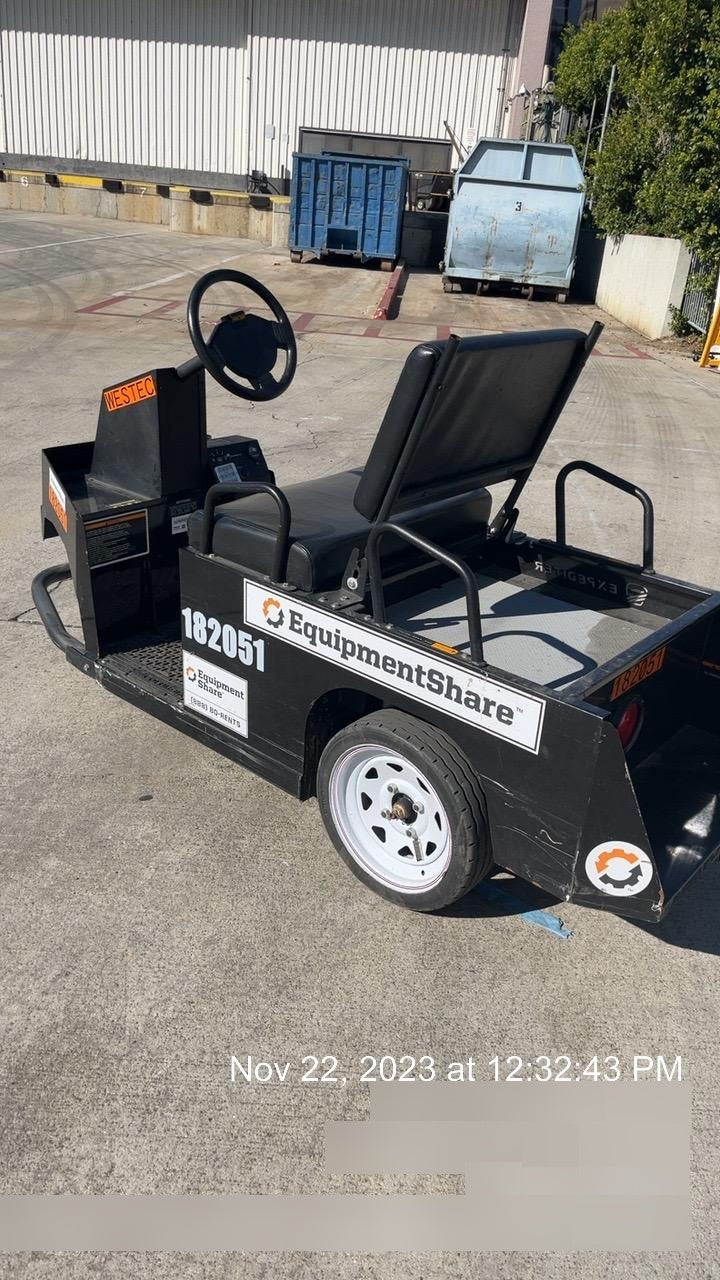 2021 Expeditor Expeditor 3 wheel Expeditor, Steering Wheel, Solid Non marketing tires, Ball Hitch, Front bumper, Painted Black