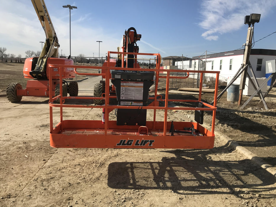 2019 JLG 860SJ