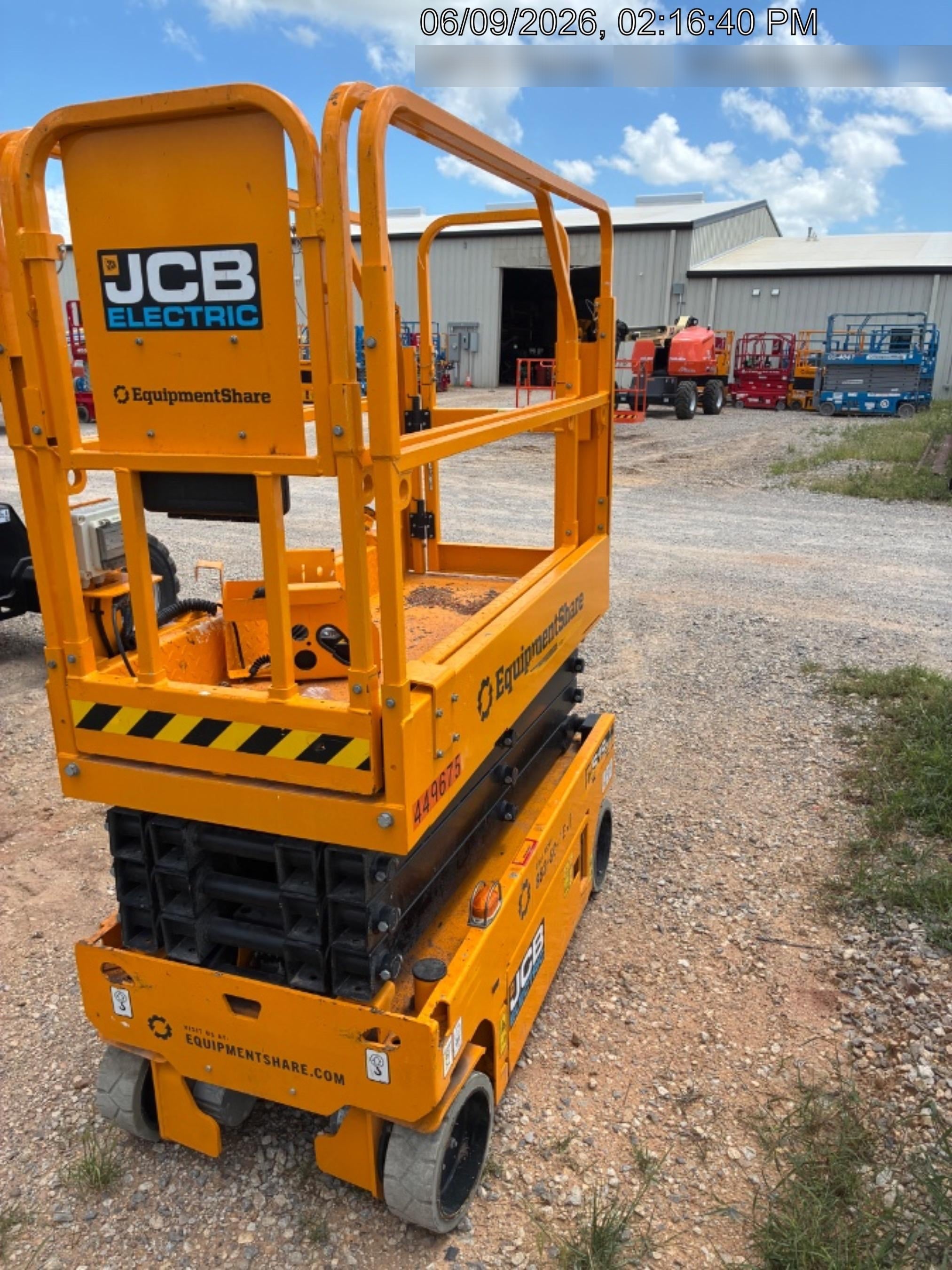 2024 JCB S1932E