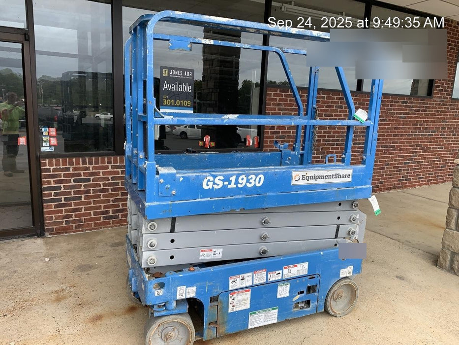 2020 Genie GS-1930 Fixed rails with chain entry gate - Pre A92.20