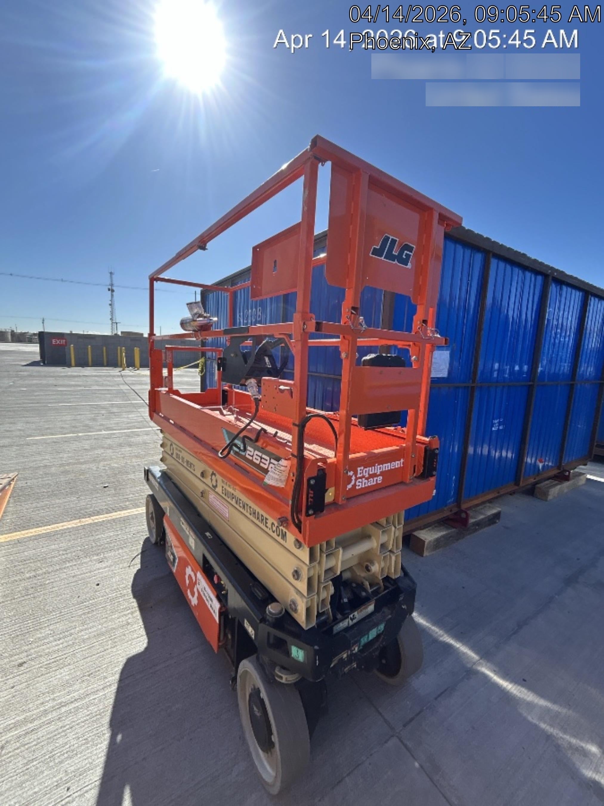 2022 JLG ES2632
