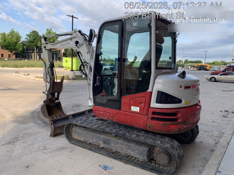 2021 TAKEUCHI TB250-2C
