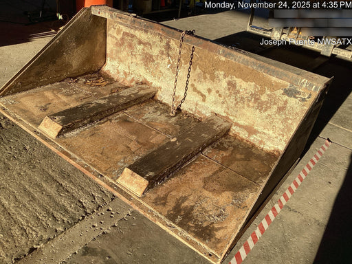 2017 ARROW MATERIAL HANDLING Telehandler Bucket - Slide-On Forks