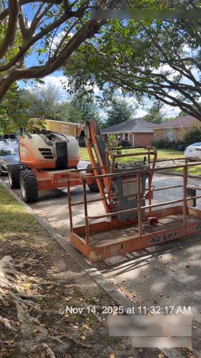2019 JLG 600AJ