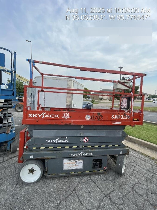 2015 Skyjack SJIII-3226 26' Electric Scissor Lift
