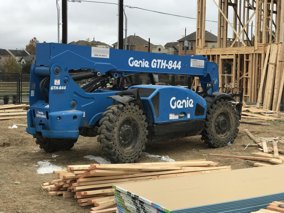 2018 Genie GTH-844 Genie GTH-844 w/Open ROPS, Solid Tires, beacon/work lights, 60" carriage/forks