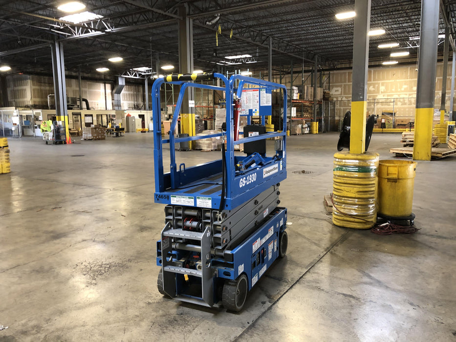 2020 Genie GS-1930 Fixed rails with chain entry gate - Pre A92.20