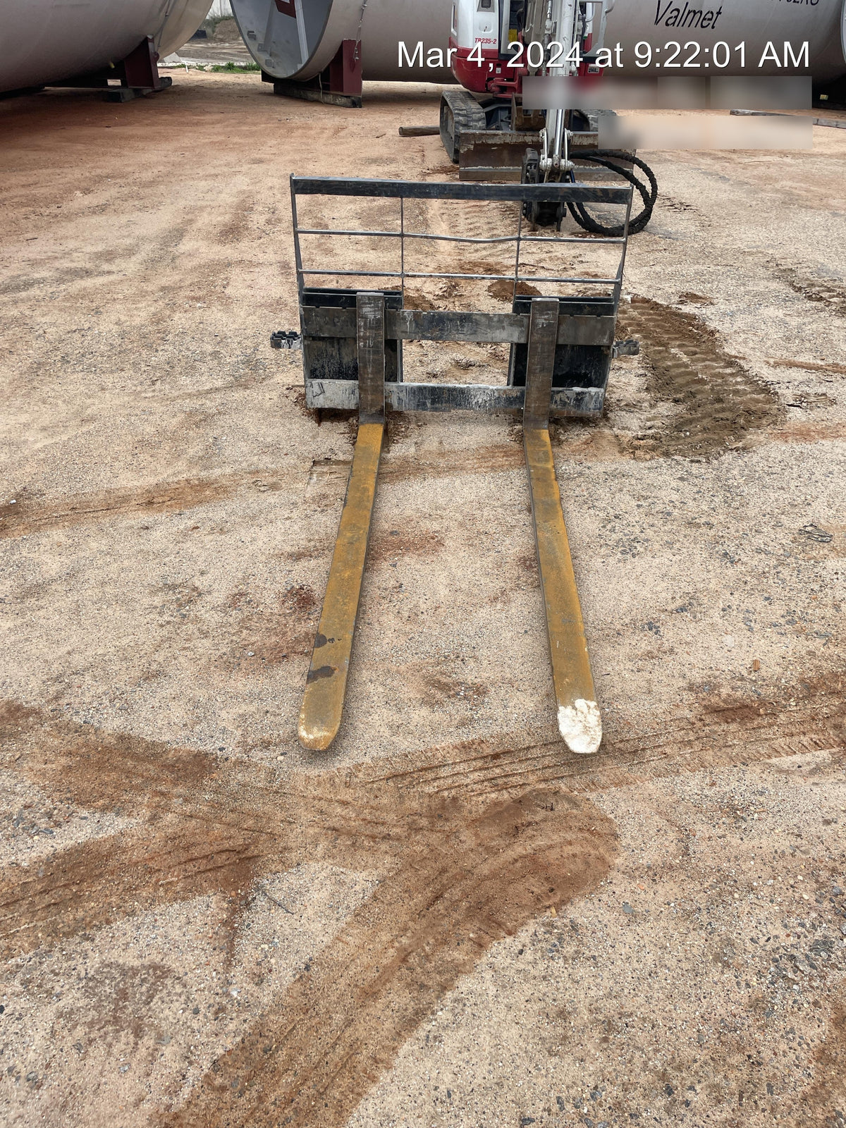 2022 ARROW MATERIAL HANDLING 72" Pallet Forks - Arrow