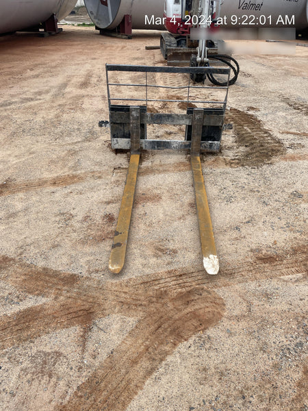 2022 ARROW MATERIAL HANDLING 72" Pallet Forks - Arrow