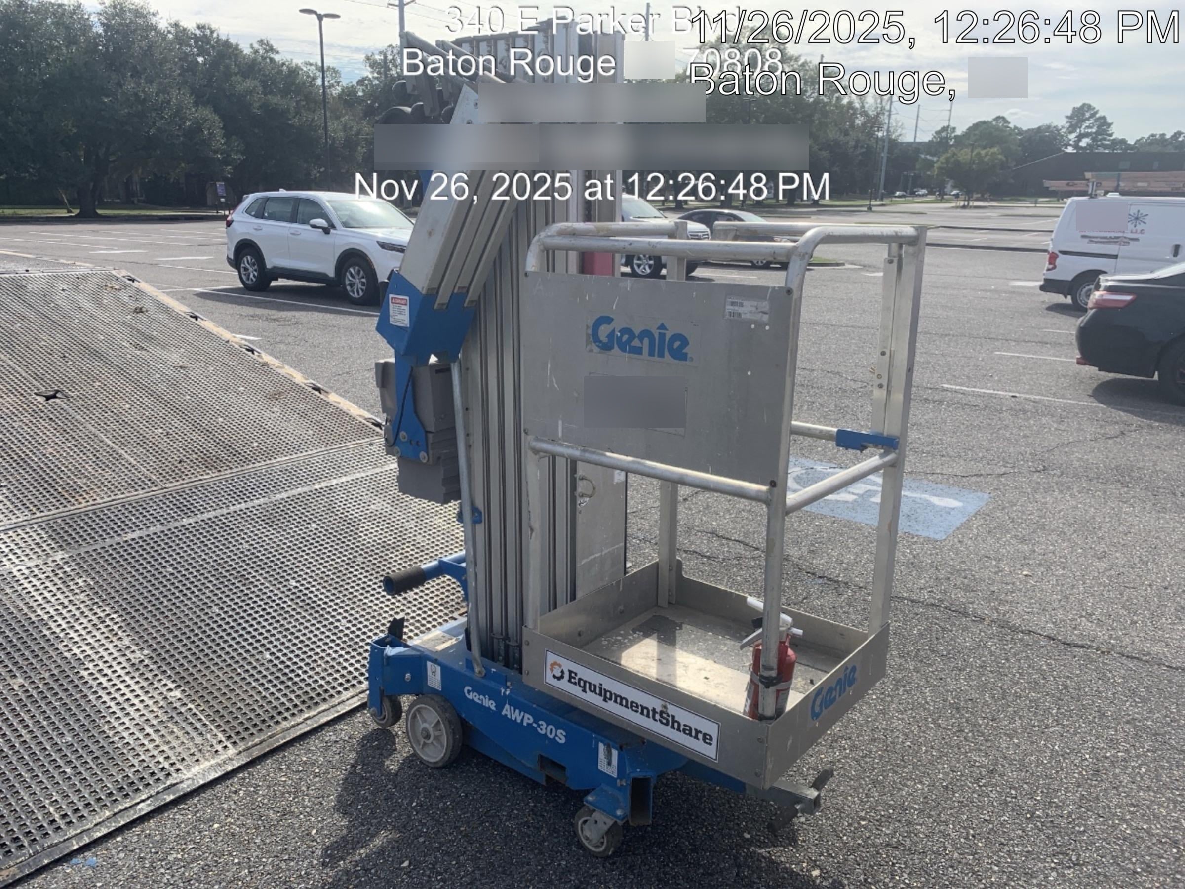 2019 GENIE AWP-30S