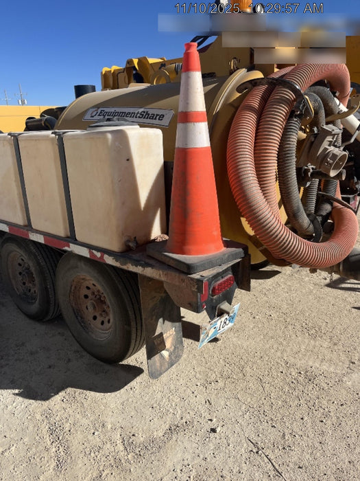 2023 VAC-TRON LP573XDT