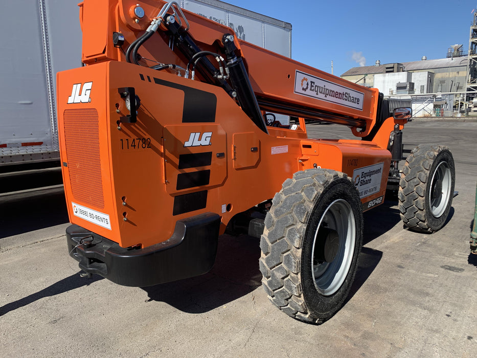 2020 Skytrak 8042 74 Hp, FF Tires, Work Lights, Beacon, Aux Hydraulics, Back up Alarm, Lifting Eye, ES Decals