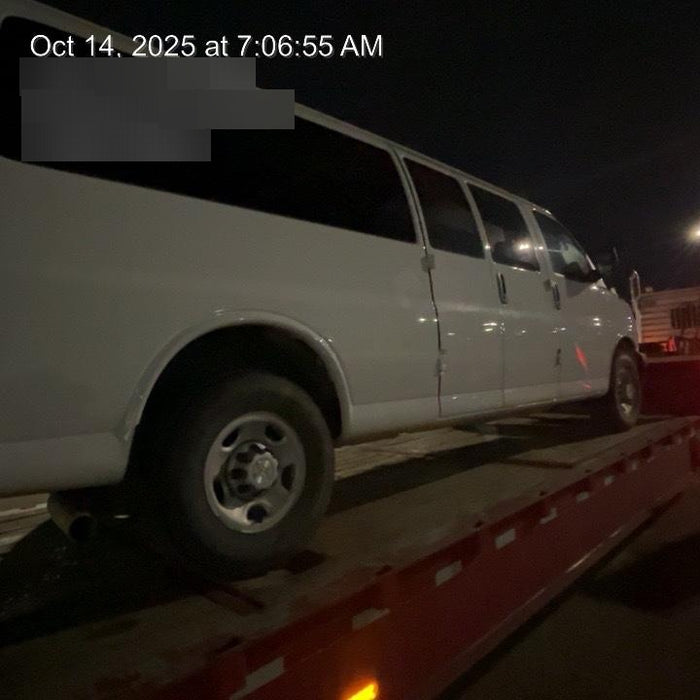 2023 CHEVROLET Express Van - Rental