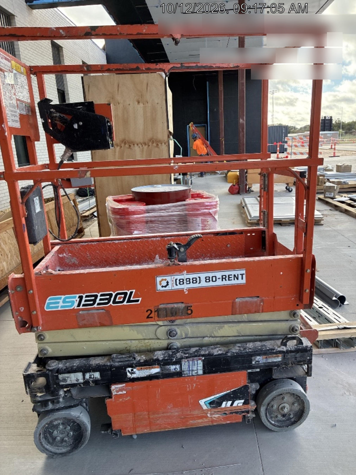 2022 JLG ES1330L