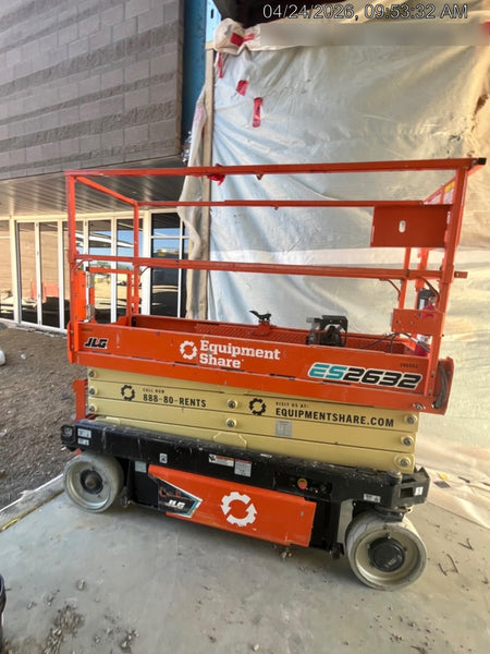 2022 JLG ES2632