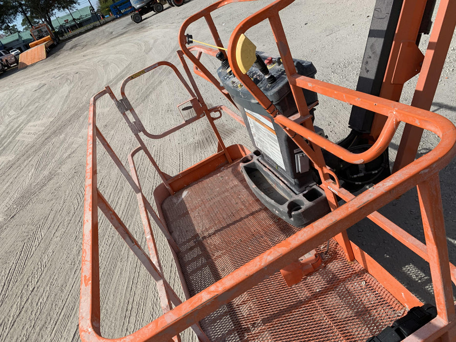 2020 JLG 660SJ